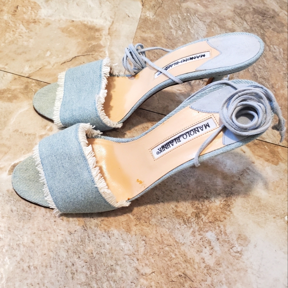 Manolo Blahnik heels 7.5b